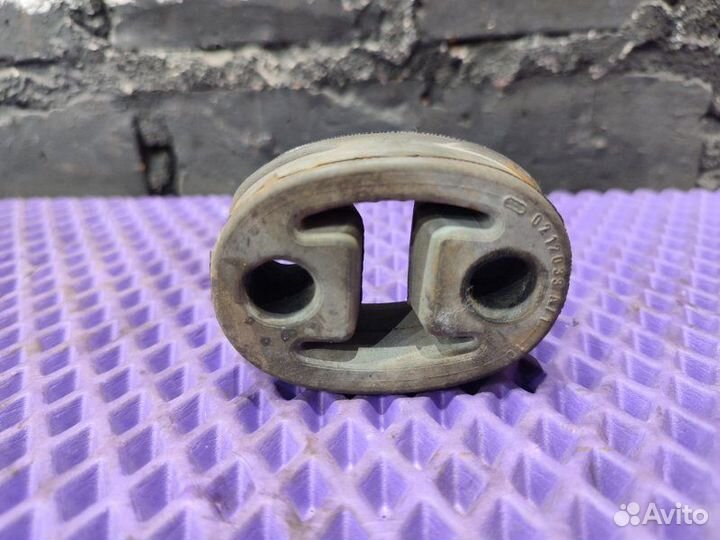 Подушка глушителя Nissan Dualis NJ10-044718 MR20DE