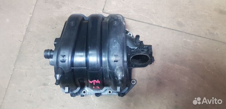 Впускной коллектор 1.2 Фольксваген,шкода,сеат