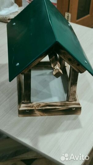 Кормушка для птиц из дерева