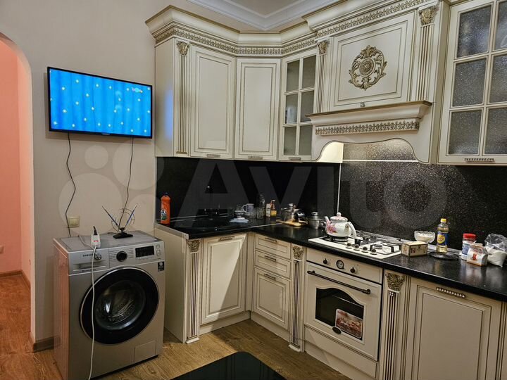 2-к. квартира, 65 м², 2/4 эт.