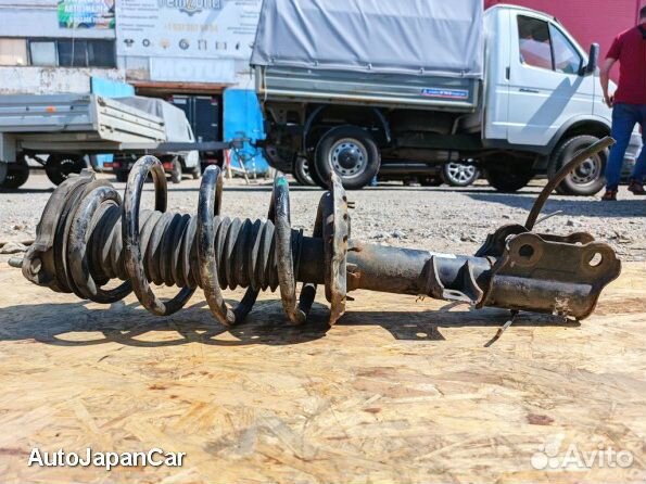 Передняя левая стойка Хендай Туксон 3 2015-2023