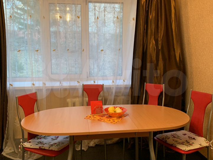 2-к. квартира, 60 м², 1/5 эт.