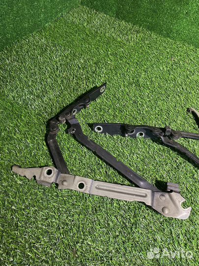 Петли багажника volvo s80 1