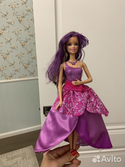 Кукла барби