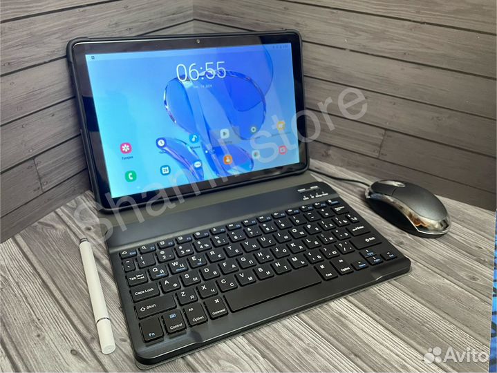 Планшет с клавиатурой и мышкой
