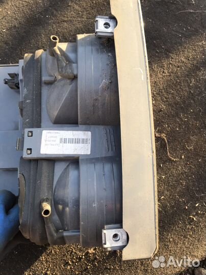 Фонарь задний левый range rover vogue