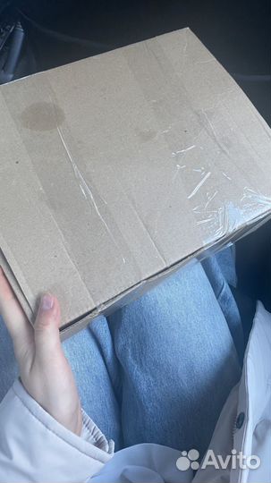 Женские вещи и безделушки