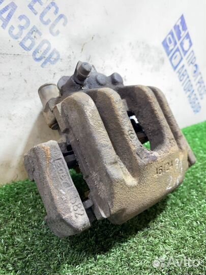 Суппорт задний левый Bmw 750I седан 4.8 N62B48B