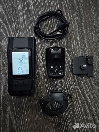 Велокомпьютер с фонариком и звонком