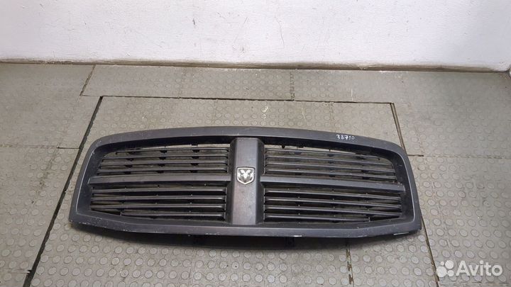 Решетка радиатора Dodge Durango, 2006