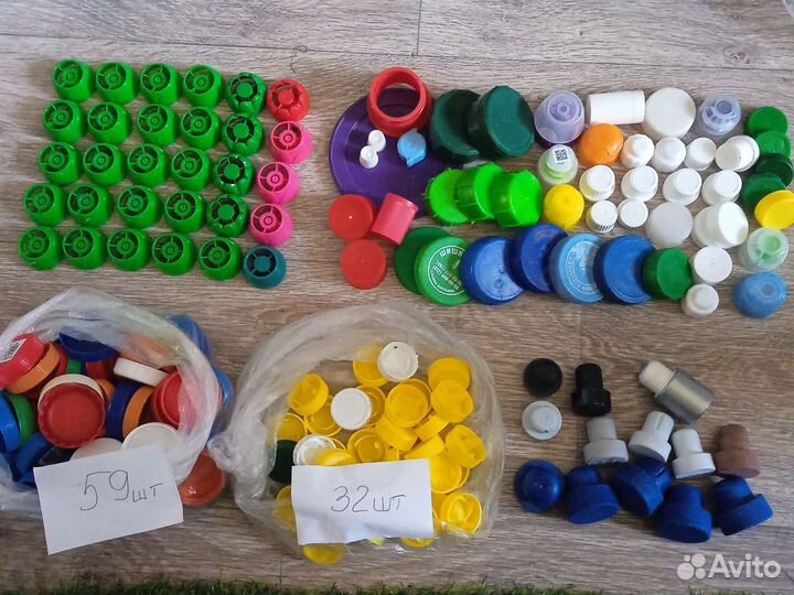 Крышки от пластиковых бутылок