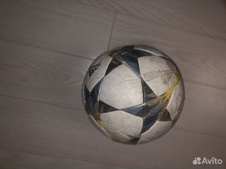 Футбольный мяч размер 5
