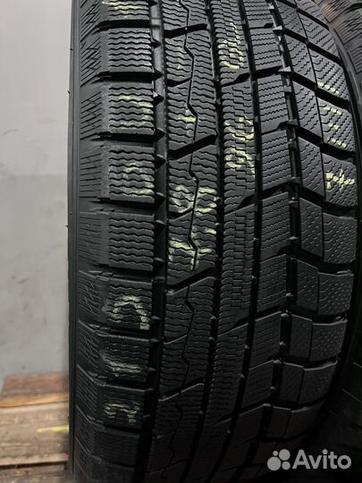 Toyo Winter Tranpath TX 215/60 R17 96Q