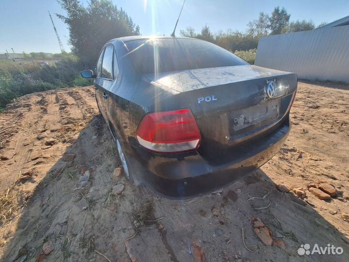 Volkswagen Polo 1.6 АКПП 2012 год