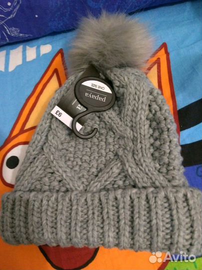 Зимняя шапка женская