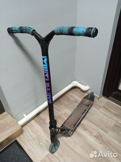 Самокат трюковой
