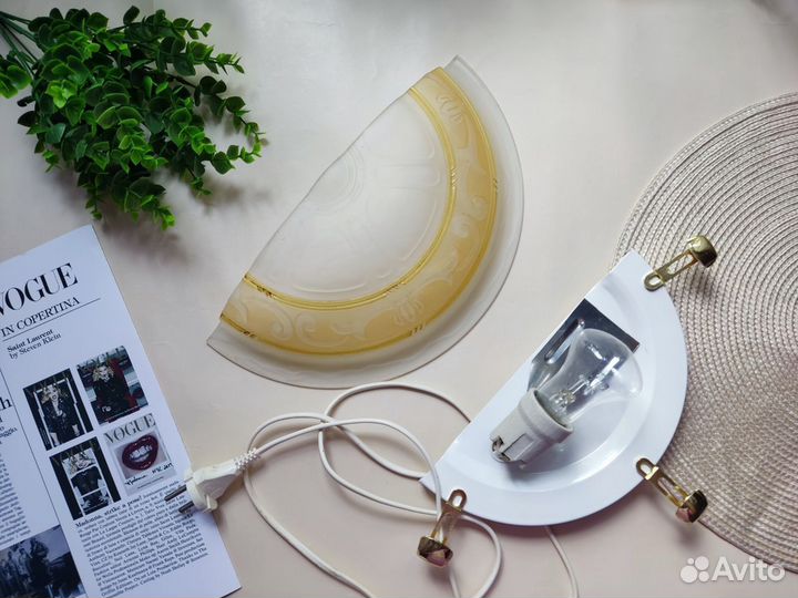 Настенный светильник бра