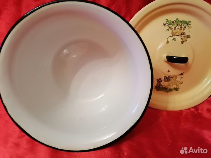 Ночной детский эмалированный горшок СССР