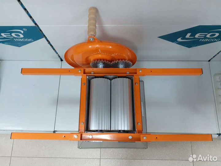 Давилка для винограда