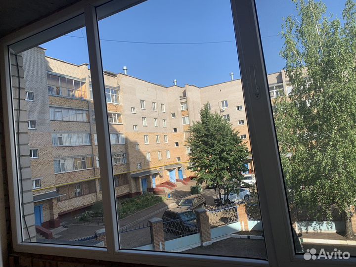 Пастиковые окна с лоджии б/у