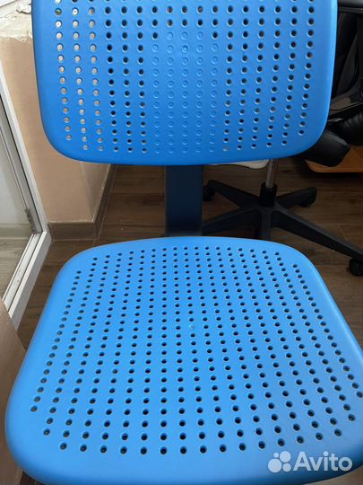 Компьютерное кресло IKEA на колесиках стул икея