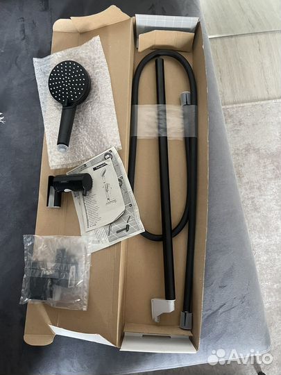 Душевая стойка hansgrohe
