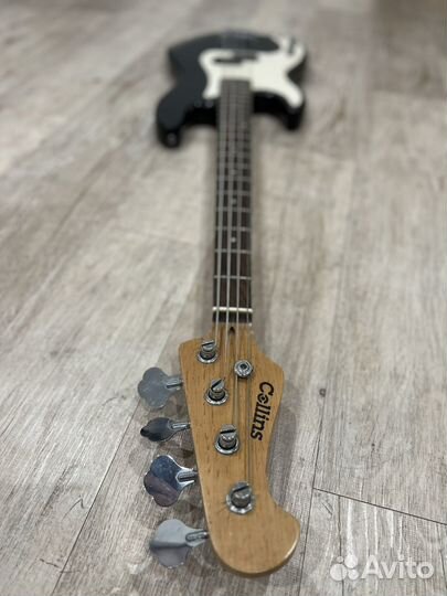 Collins Masterbass PB100P