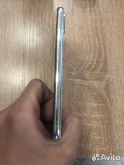 iPhone X, 64 ГБ