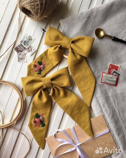Бантики и заколки с вышивкой. Ручная работа