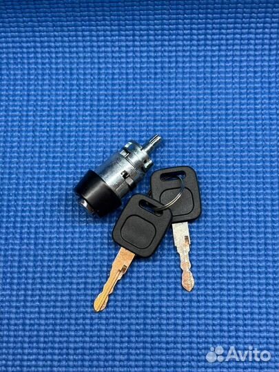 Личинка замка зажигания Audi 80 b3 Ауди 80 б3 с кл