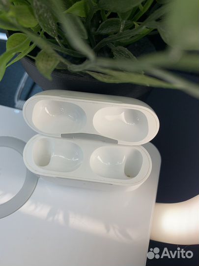 Кейс для AirPods Pro (Оригинал)