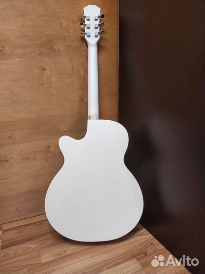 Гитара акустическая 4 /4 белая