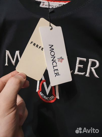 Футболка Moncler: идеальный выбор для стиля