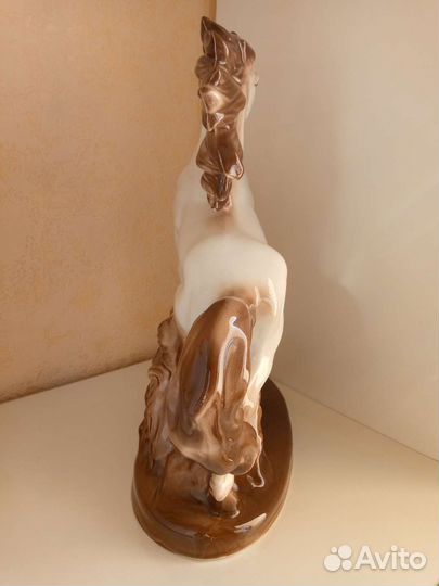 Конь лошадь большая статуэтка СССР