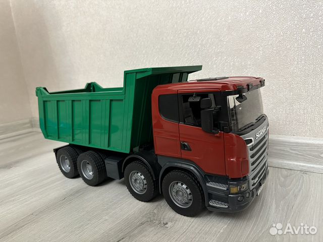 Игрушки самосвал bruder