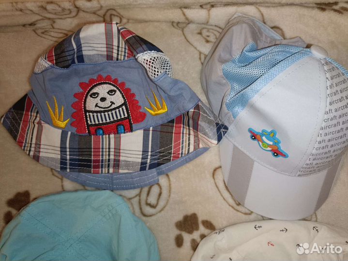 Кепки, панамы, банданы