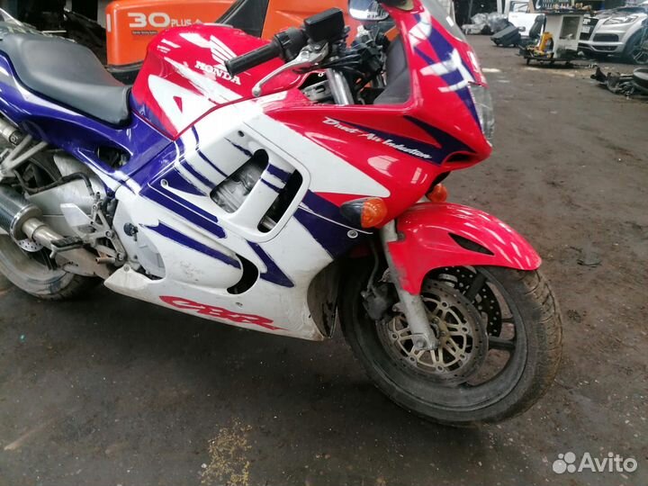 Honda CBR F3 в разборе запчасти