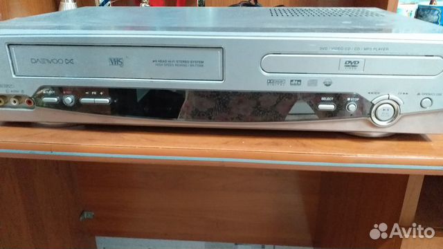 Видеомагнитофон+ DVD проигрыватель