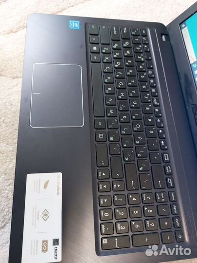 Ноутбук asus