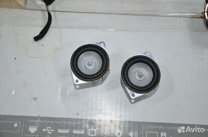 Динамики JBL 2