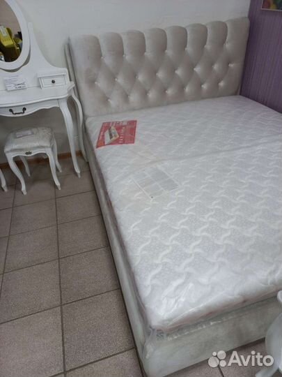 Кровать 