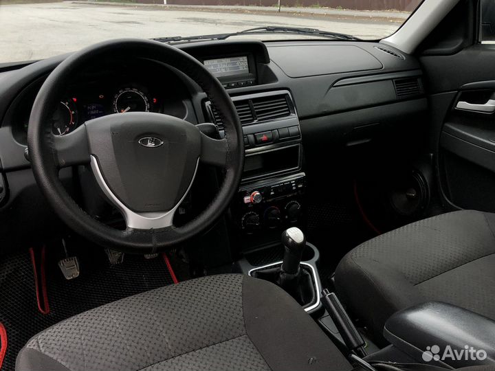 LADA Priora 1.6 МТ, 2013, 113 000 км