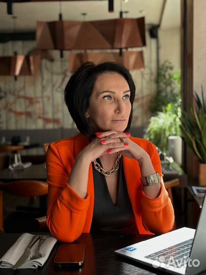 Мастер маникюра/педикюра