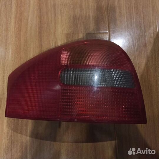 Фонарь задний левый Audi A 6