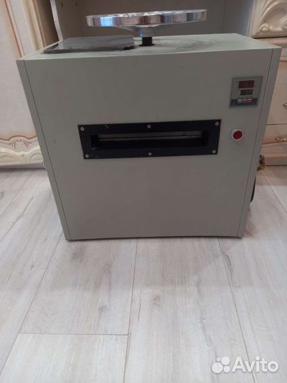 Пресс-ламинатор для пластиковых карт формата А4