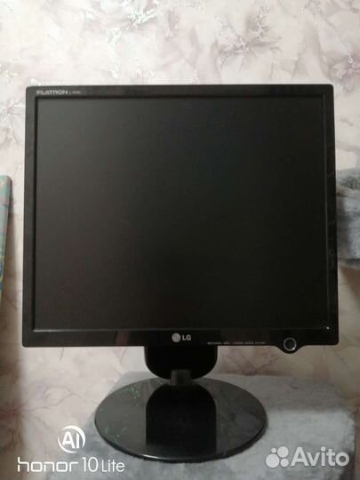 Монитор LG