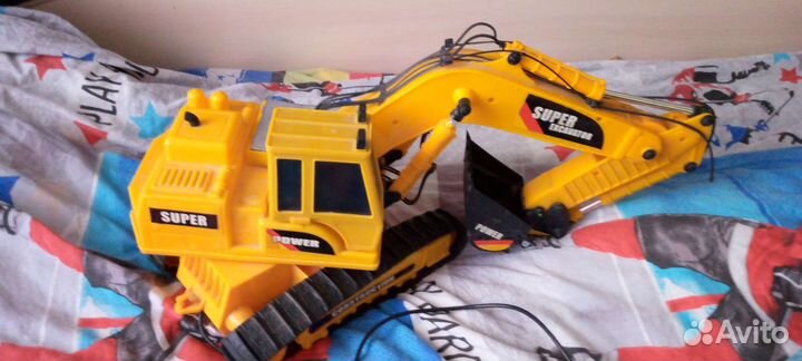 Экскаватор игрушка