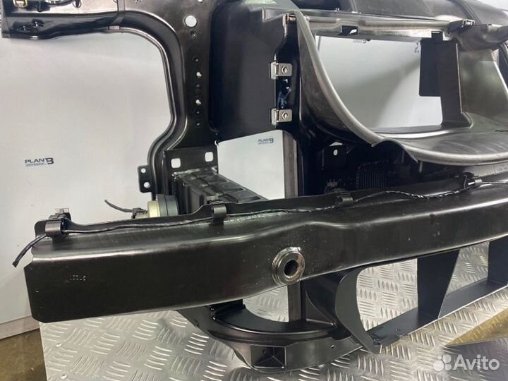 Передняя панель (телевизор) Bmw 3 E90 2007