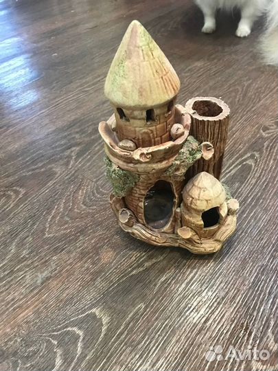 Замки для аквариума