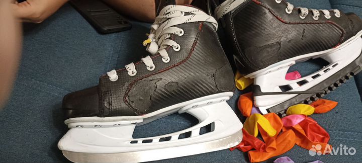 Коньки хоккейные